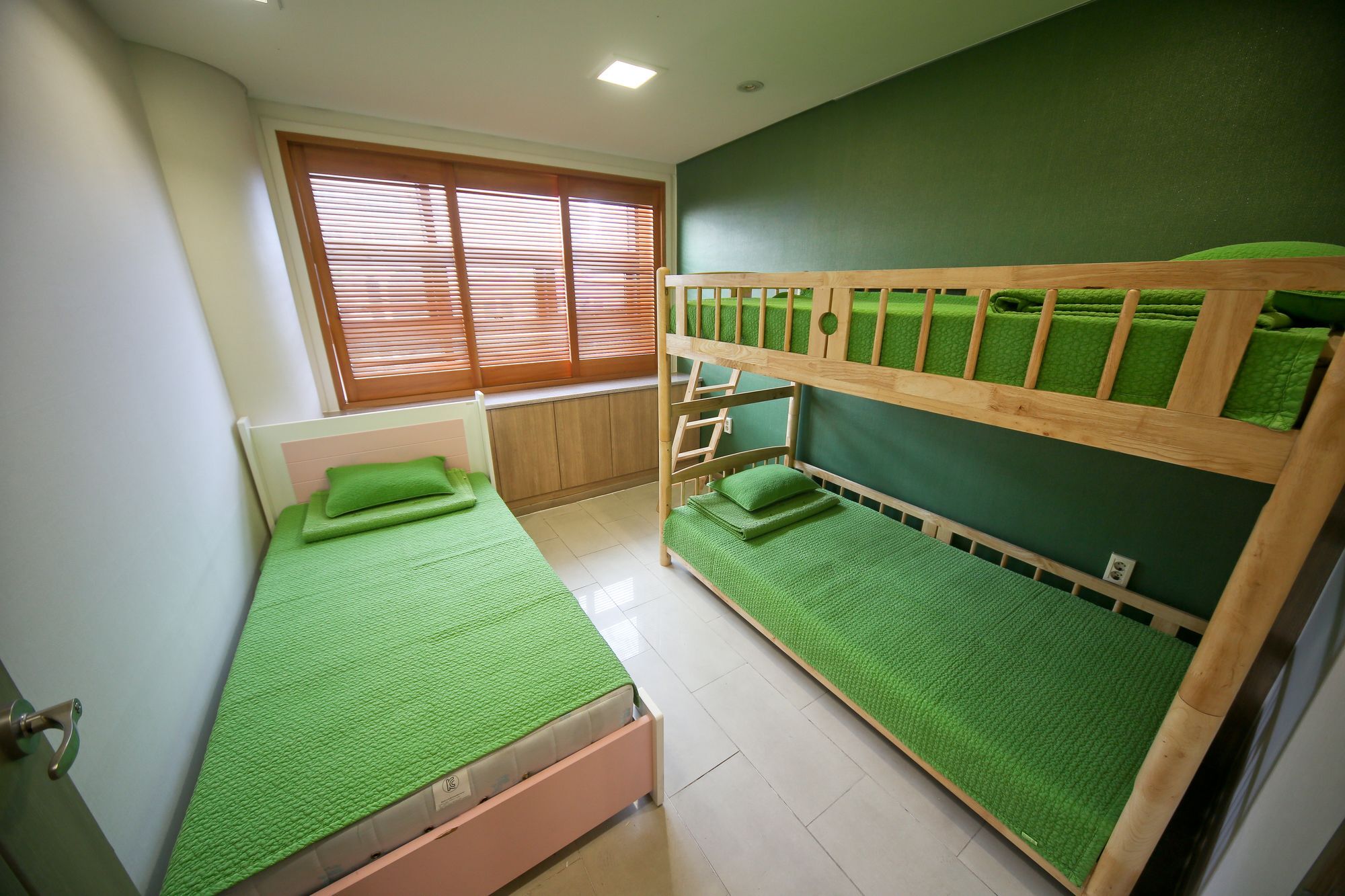 Ganse Guesthouse Jeju Exterior photo